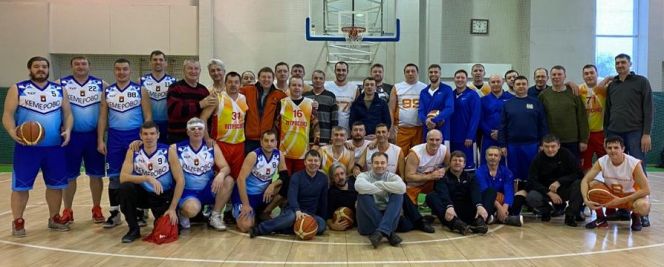 Команда ветеранов баскетбола Алтайского края – призёр турнира Владимира Сазонова в Новокузнецке