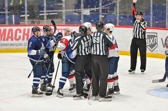 Фото: ХК "Динамо-Алтай"