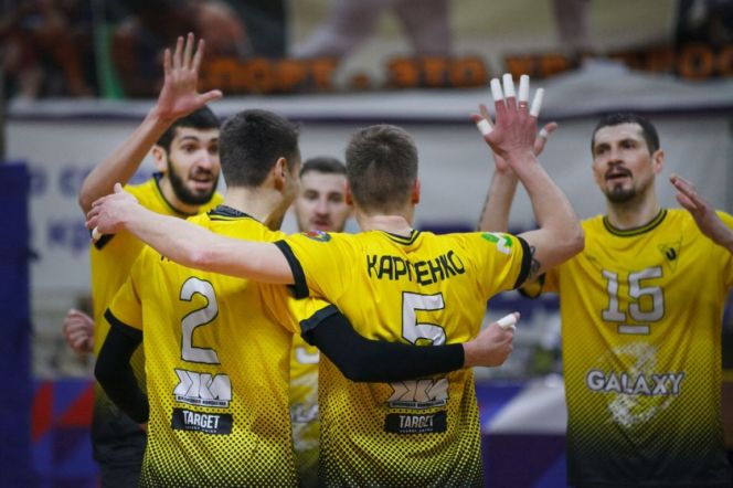 «Университет» отыгрался с 0:2 и сломил сопротивление челябинского «Динамо» на тай-брейке 