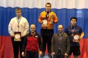 Алтайские спортсмены на первенстве Сибири по греко-римской борьбе до 18 лет завоевали три золота и бронзу