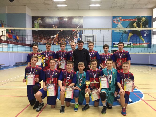 Победители краевого первенства - команда спортшколы Змеиногорского района (отделение СШОР "Заря Алтая")