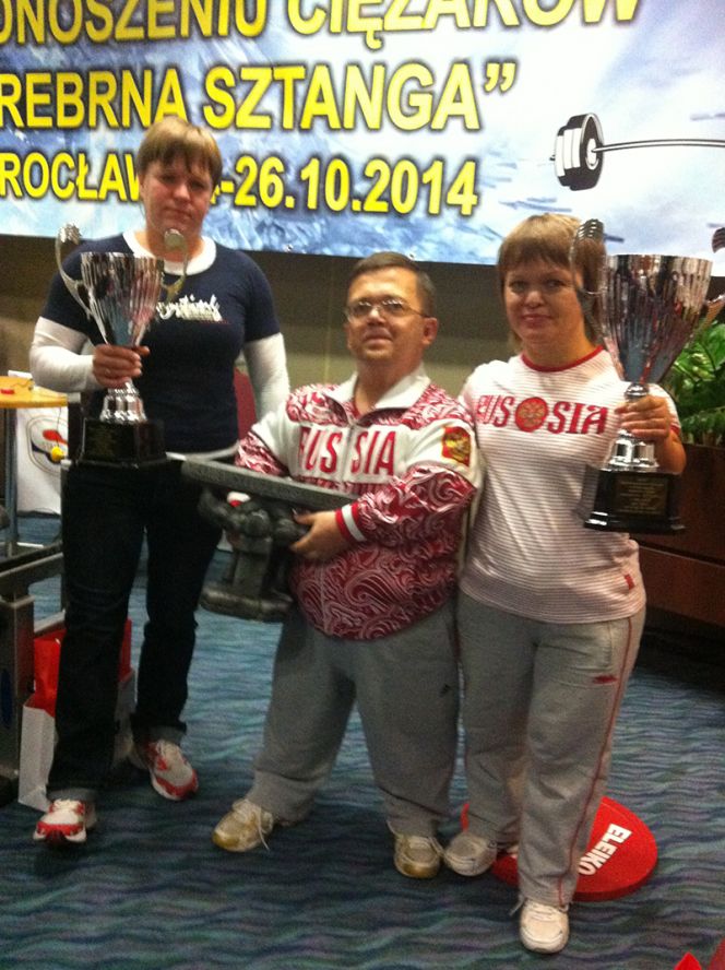 Тамара Подпальная и Ирина Казанцева – чемпионки международных соревнований по пауэрлифтингу «Серебряная штанга».