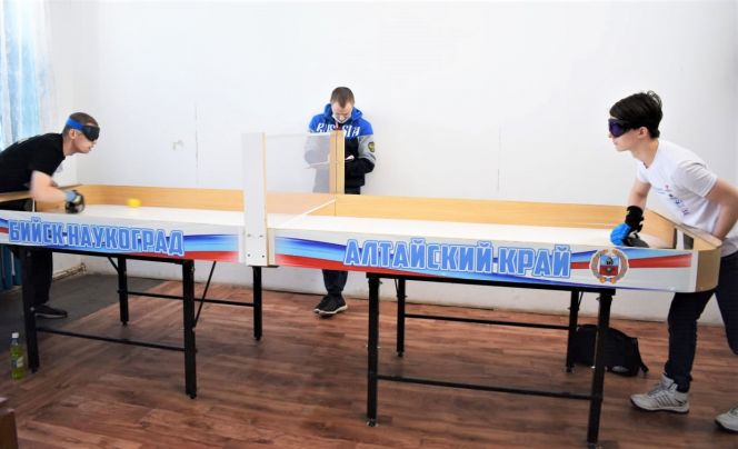 В Бийске состоялся чемпионат края по настольному теннису памяти четырехкратного чемпиона Паралимпийских игр Николая Ильюченко