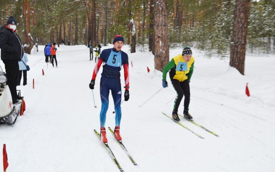 В Барнауле состоялась первая Спартакиада спортивных клубов вузов города с участием преподавательского состава 
