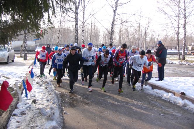 Спортсмены из клуба любителей бега «Восток» провели традиционный 15-километровый пробег в честь Дня народного единства. 