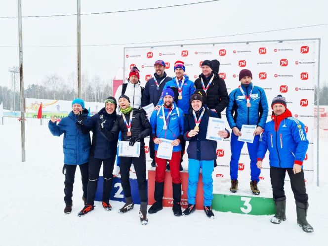 Биатлонисты-ветераны - медалисты спринтерской гонки