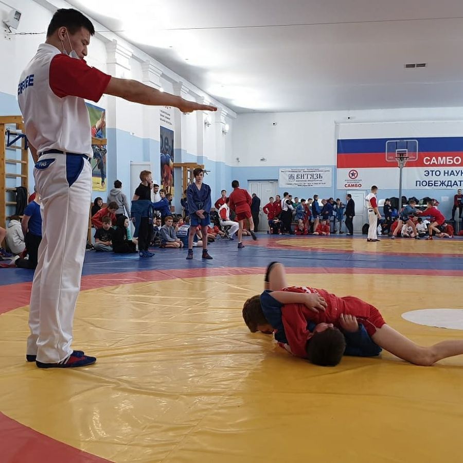 В Барнауле завершился турнир самбистов XLI краевой спартакиады спортивных школ 