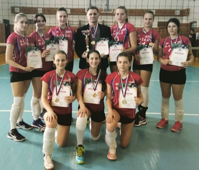 Команда спортшколы "Победа" выиграла первенство края среди девушек 2007-2008 годов рождения