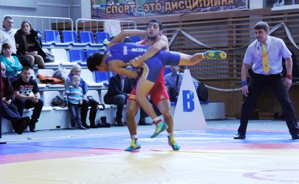 В Барнауле состоялись всероссийские соревнования памяти заслуженного тренера РСФСР Анатолия Кишицкого.
