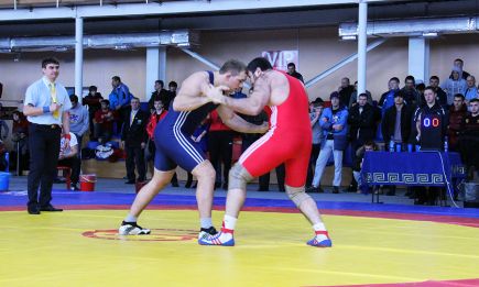 В Барнауле состоялись всероссийские соревнования памяти заслуженного тренера РСФСР Анатолия Кишицкого.