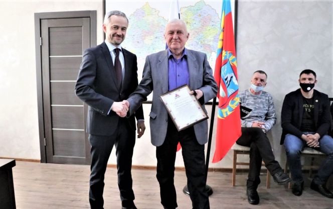 В Министерстве спорта Алтайского края вручены краевые и ведомственные награды специалистам спорта 