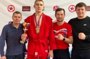 Юношеское первенство Сибири среди борцов 14-16 лет в Бийске выиграла сборная Алтайского края