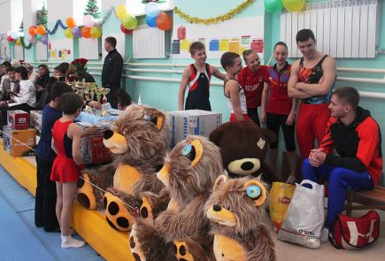 В Барнауле состоялся VIII турнир на призы заслуженного мастера спорта России Сергея Хорохордина (фото).