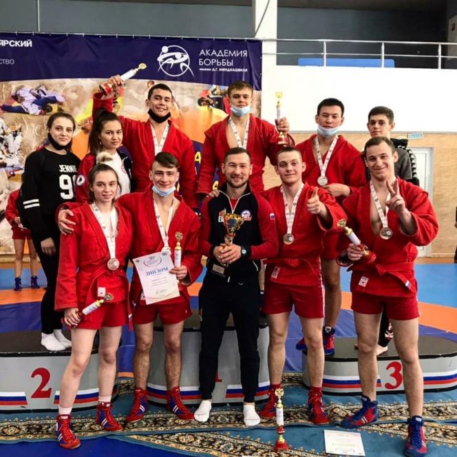 Самбисты Алтайского края заняли третье место на окружном отборочном этапе V летней Спартакиады молодёжи России