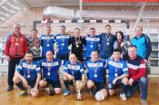 Победой сборной Новосибирска завершился в Барнауле турнир памяти Игоря Пышнограя среди футболистов 44 лет и старше  
