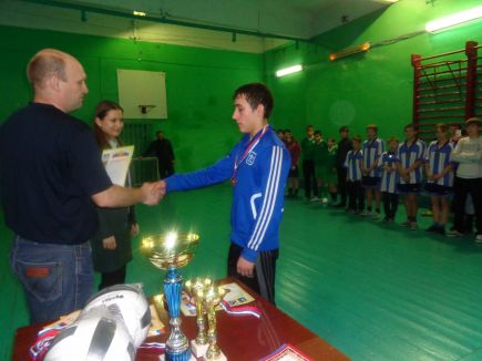 В Барнауле прошёл Рождественский фестиваль спорта для воспитанников детских домов.