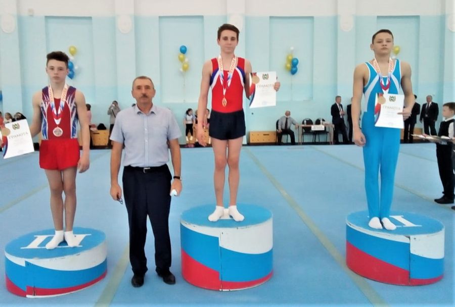 Гимнасты Алтайского края - победители и призеры всероссийских соревнований "В краю кедровом"