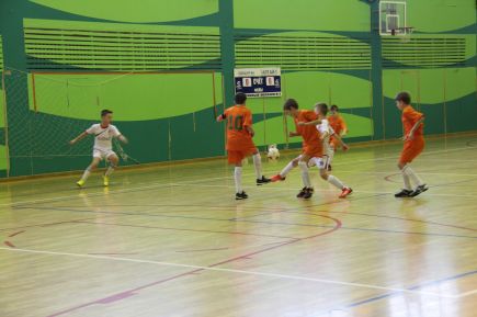 В Барнауле завершился детский турнир по мини-футболу "Рождественские каникулы".