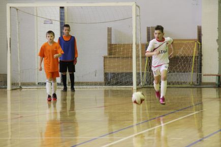 В Барнауле завершился детский турнир по мини-футболу "Рождественские каникулы".