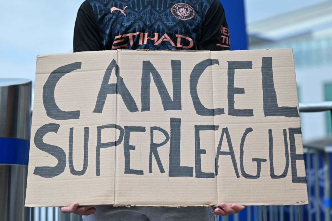 Клубы покидают Суперлигу. Фото AFP