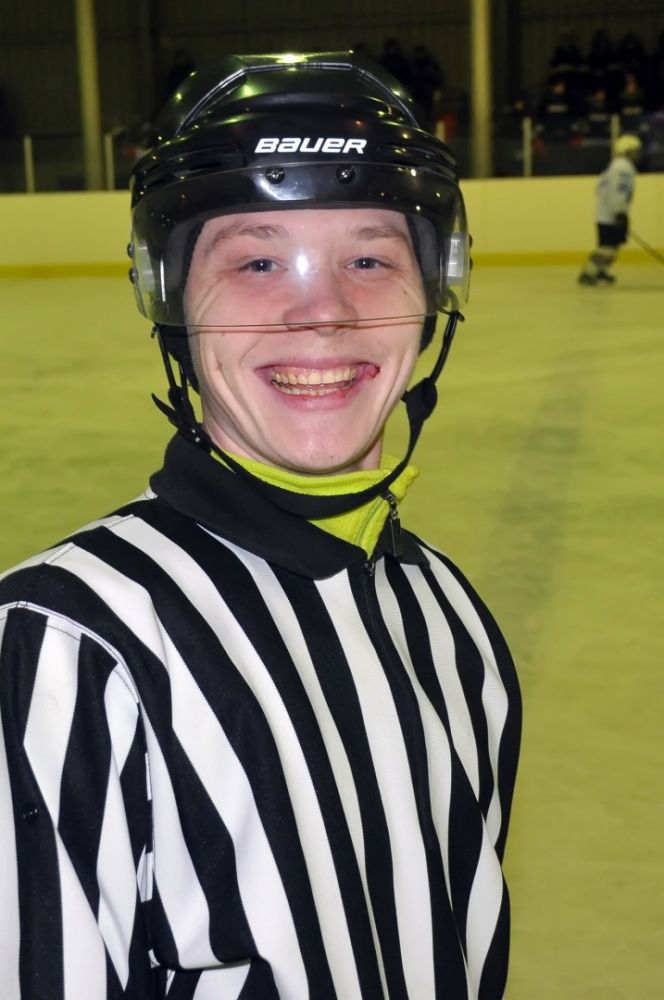 В Заринске прошел финал краевого этапа всероссийского турнира "Золотая шайба" среди юношей 2000-2001 годов рождения.