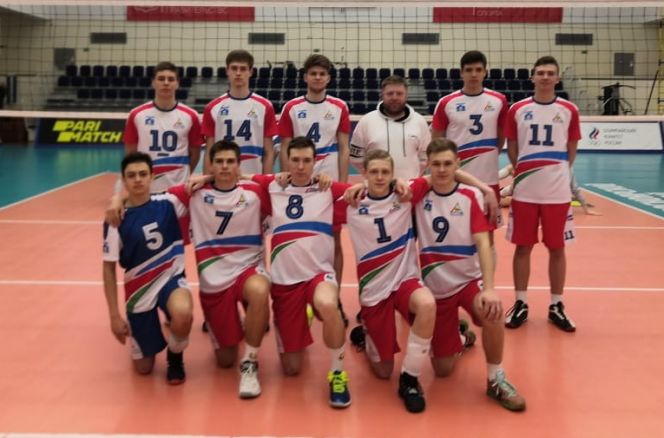 Волейбольная команда Алтайского края - в квартете сильнейших окружного финала V летней Спартакиады молодежи России среди юношей до 19 лет