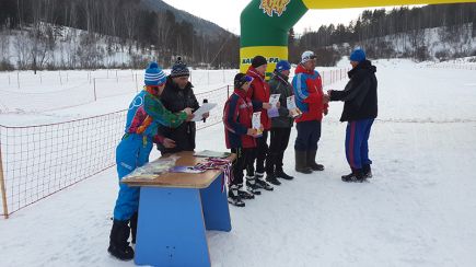 В селе Алтайское состоялось первенство края среди детско-юношеских спортивных школ. 