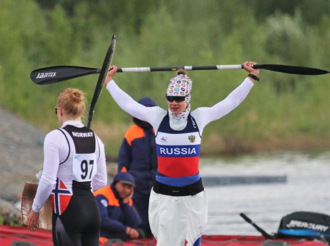 Светлана Черниговская выиграла полуфинал в байдарке на дистанции 500 м и поборется за олимпийскую лицензию. Фото: Виталий Уланов