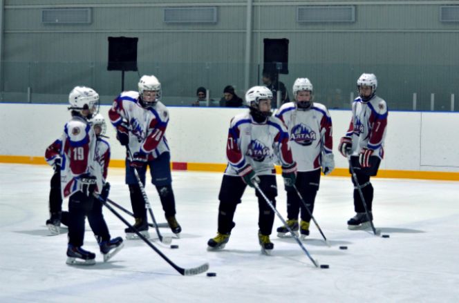 Воспитанники СДЮШОР "Алтай" заняли четвертое место на окружном этапе VII Спартакиады учащихся России.