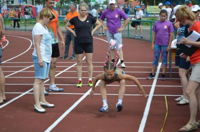 Соревнования спортивных семей. Фото из архива "АС"