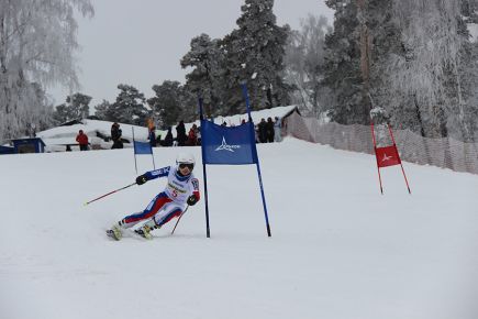 Юные воспитанники школы олимпийского резерва "Горные лыжи" приняли участие в первенстве своей СДЮШОР.